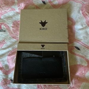 Kiko travel wallet
